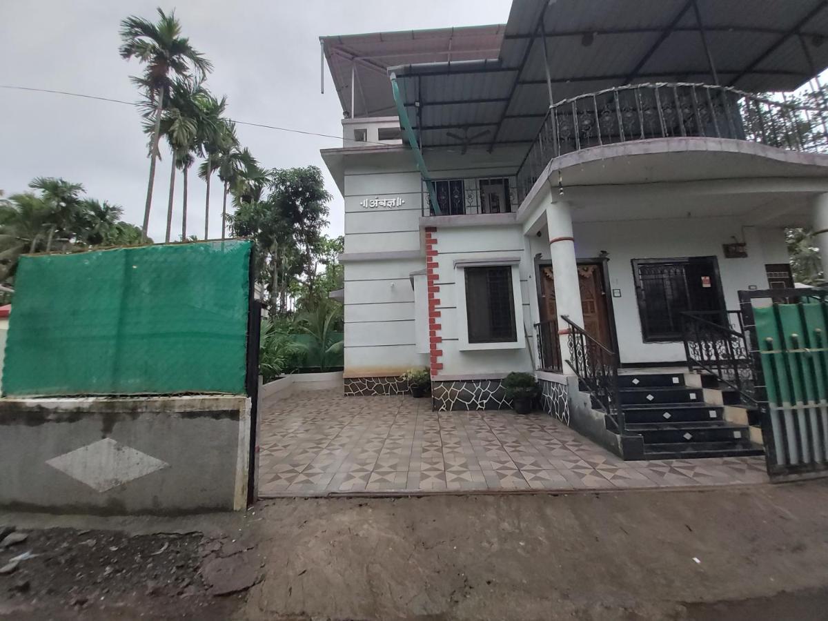 Rane Ambadnya Niwas Lägenhet Nagaon  Exteriör bild
